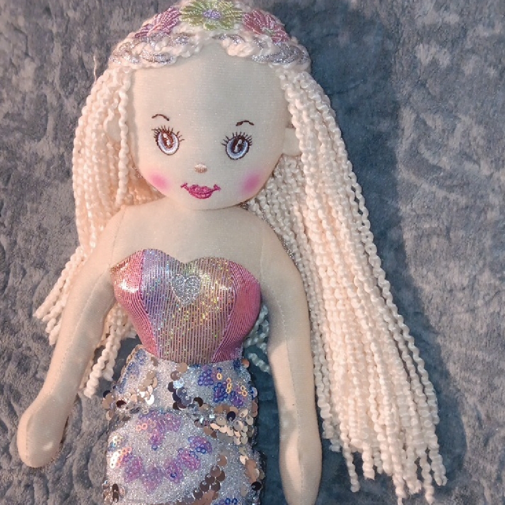 Mermaid Doll - Picture 5 of 12